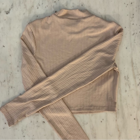 & Other Stories - Mock neck crop top - size 4 - Picture 3 of 6